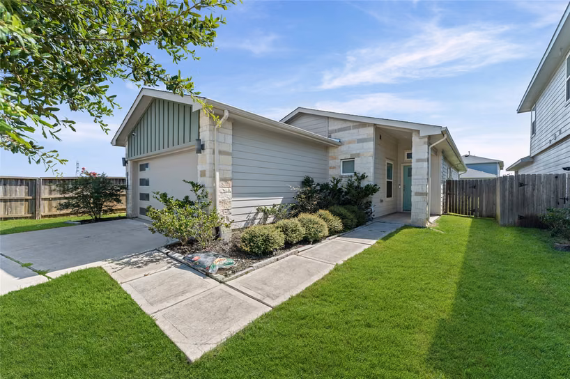 Photo 4 of 12503 Newport Arch Lane, Houston, TX