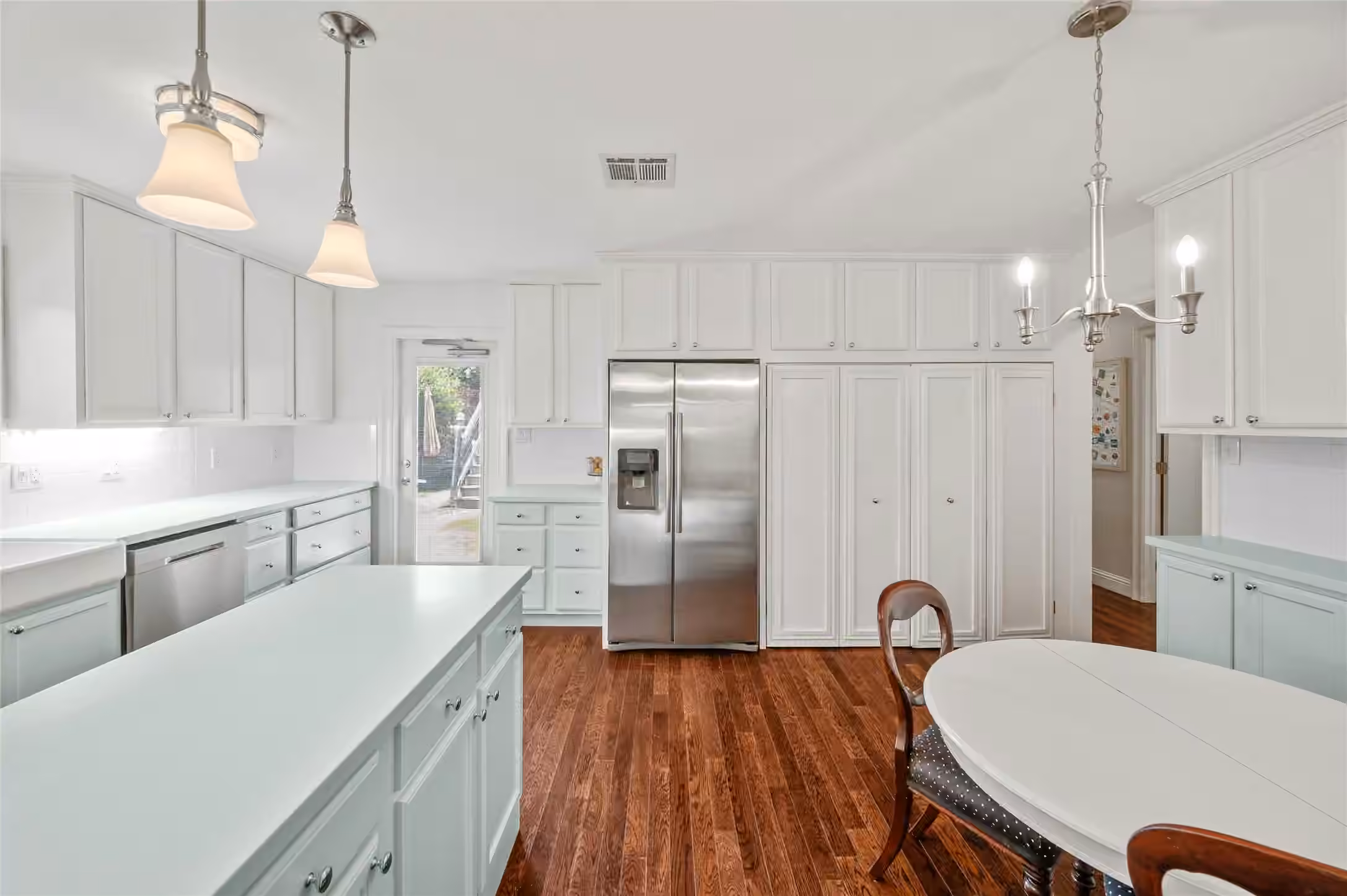 Photo 3 of 4002 Drummond Street, Houston, TX