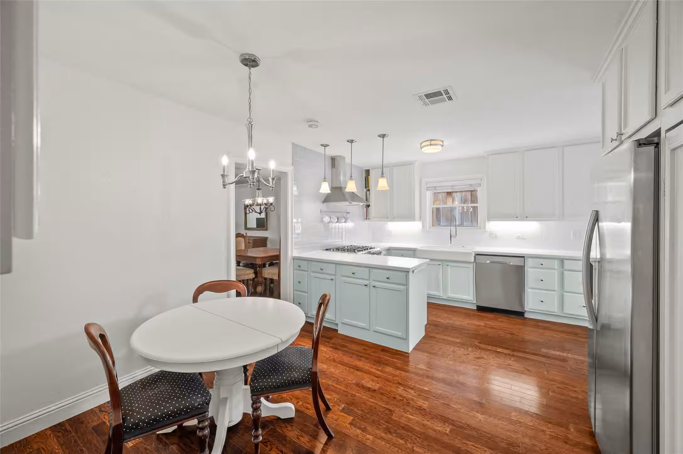 Photo 7 of 4002 Drummond Street, Houston, TX