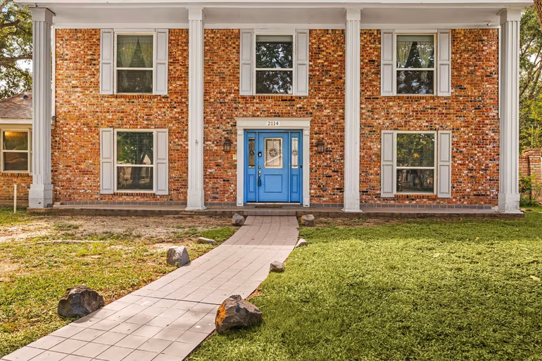 Photo 4 of 2114 Briargreen Drive, Houston, TX