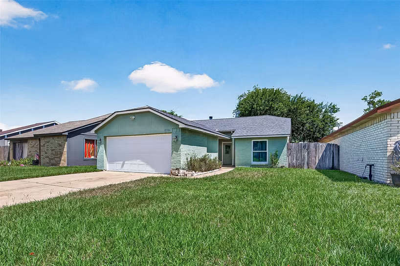 Photo 2 of 19306 Cypress Canyon Drive, Katy, TX