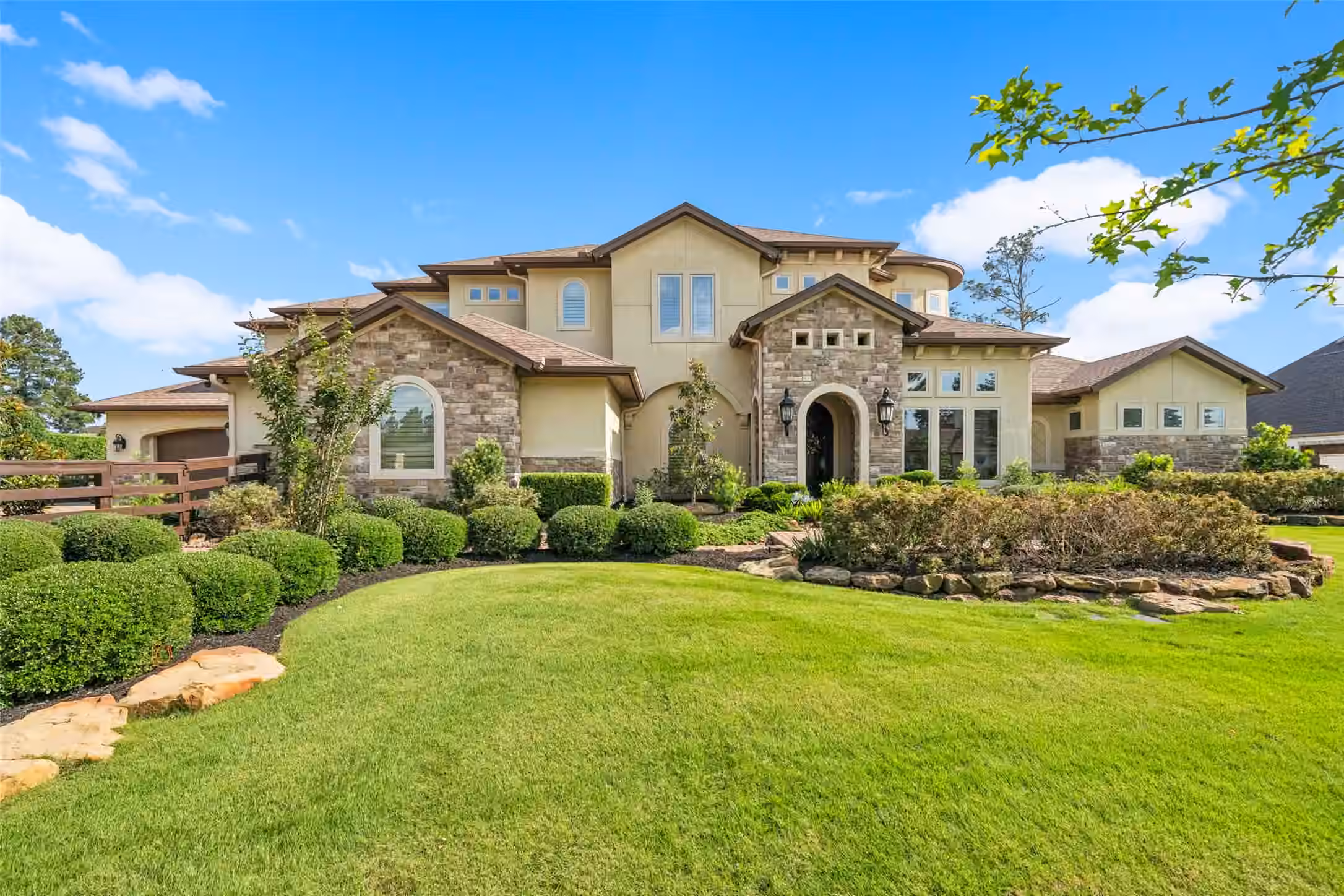 Photo 2 of 18 Rugged Lark Circle, Tomball, TX