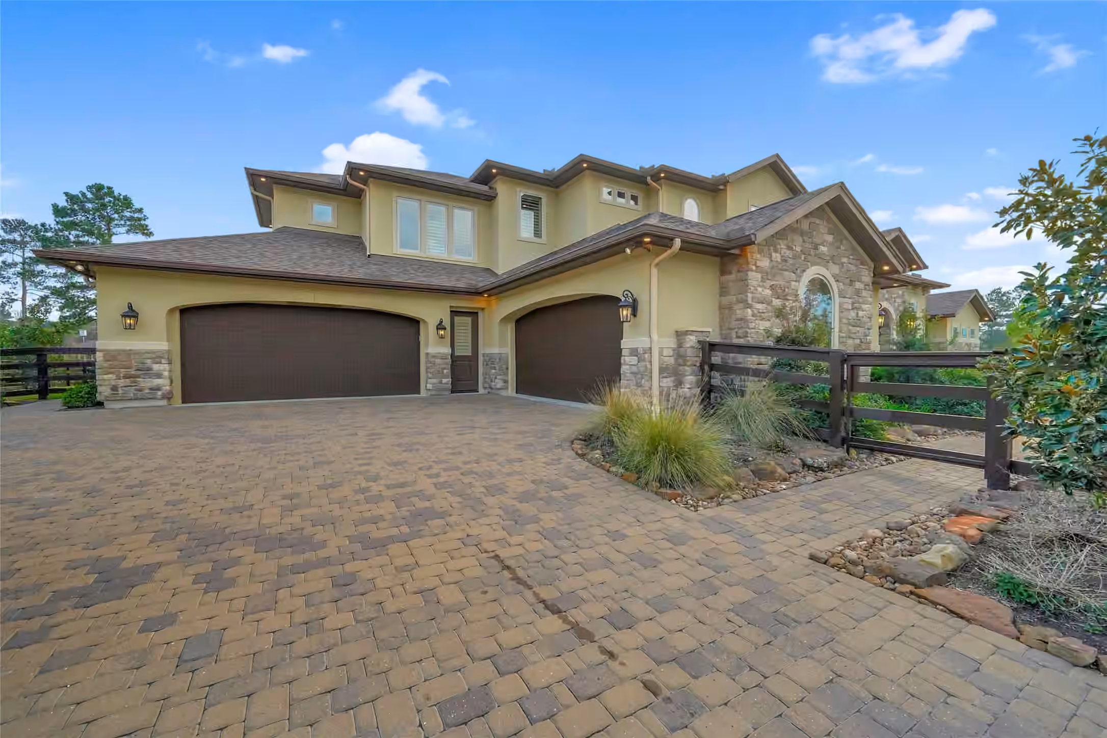 Photo 3 of 18 Rugged Lark Circle, Tomball, TX