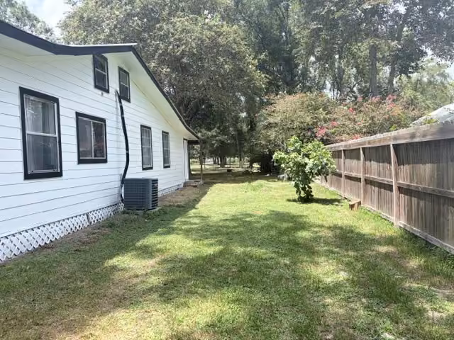 Photo 4 of 13953 Morgan Drive, Splendora, TX