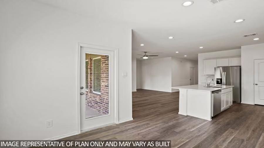 Photo 5 of 16203 Ross Court, Conroe, TX