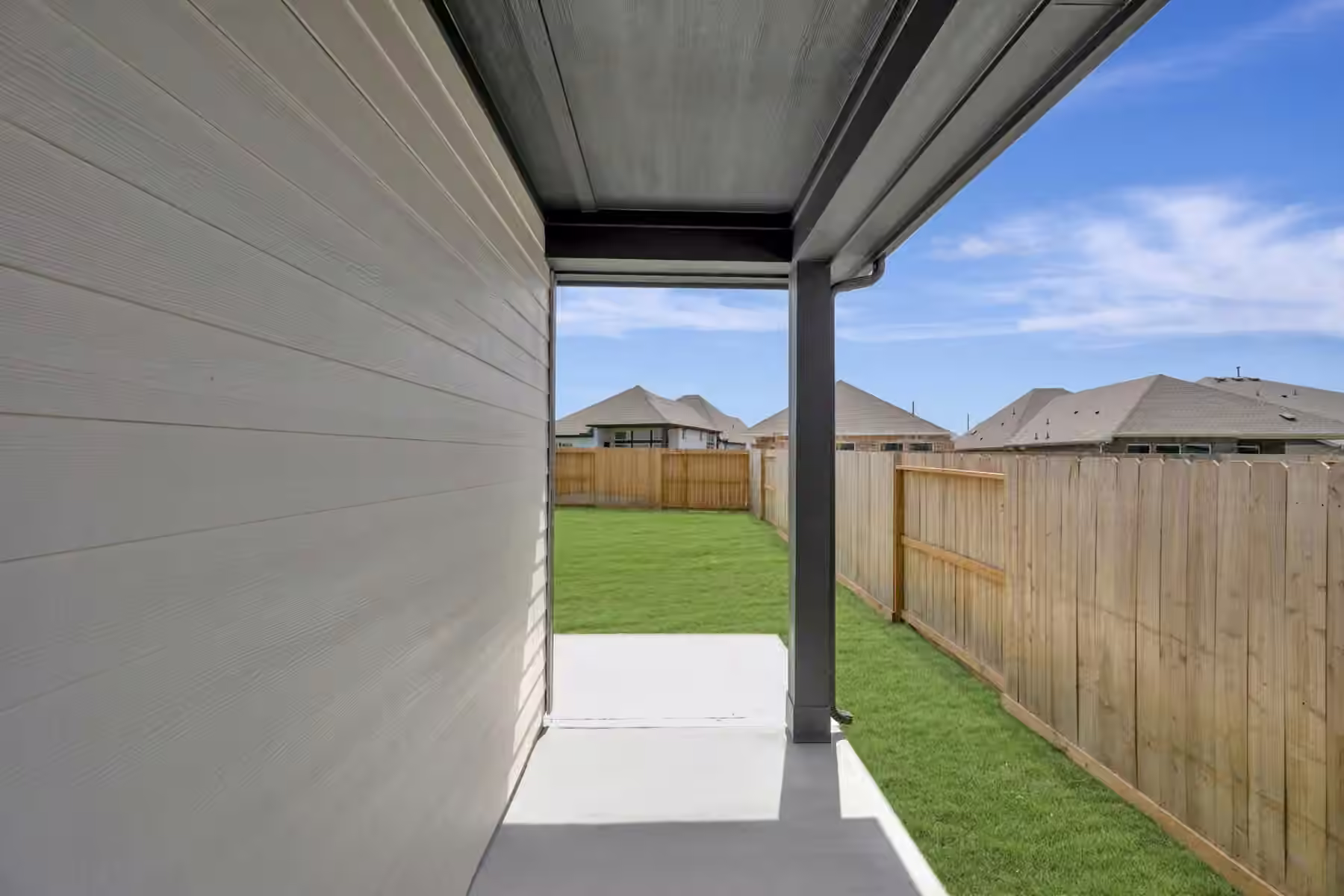 Photo 4 of 2830 Garden Meadow Street, Fulshear, TX