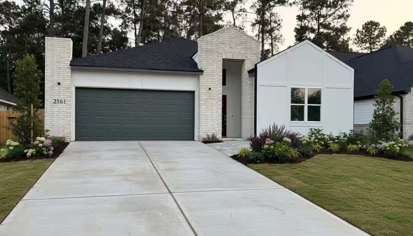 Photo of 12161 La Salle River Rd, Conroe, TX 77304