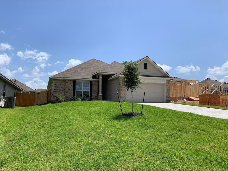 Photo 3 of 139 Bates Court, Huntsville, TX