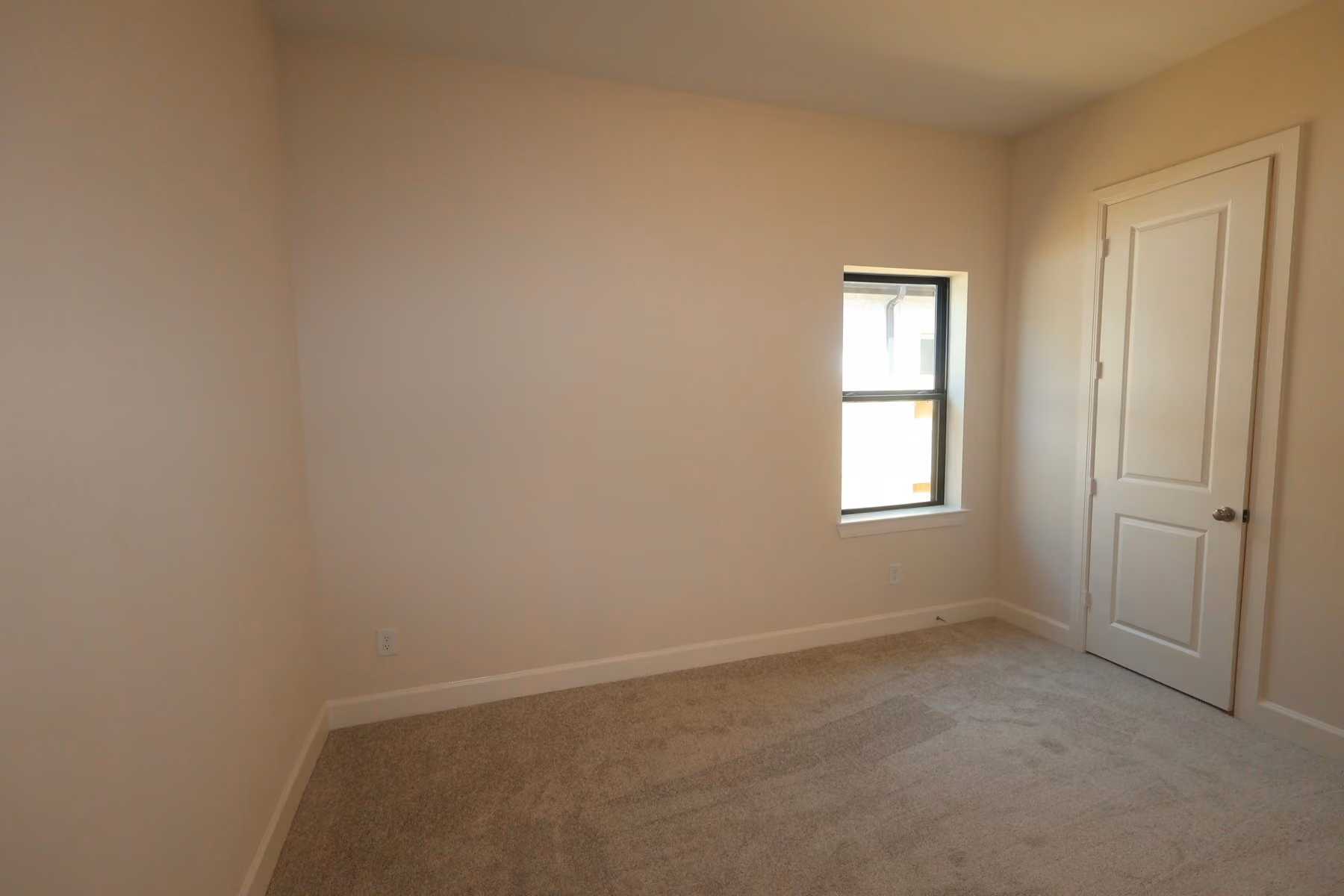 Photo 6 of 12130 Jacob Lane, Mont Belvieu, TX