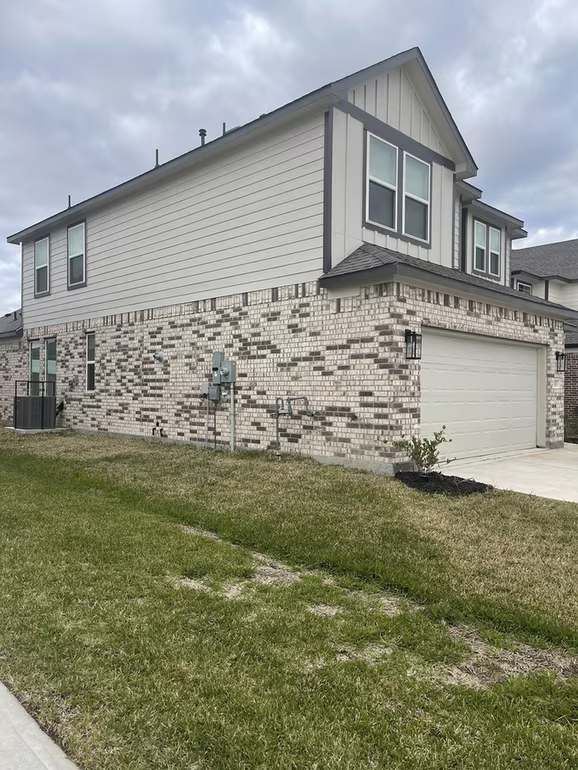 Photo 3 of 615 Providence View Trail, Rosharon, TX