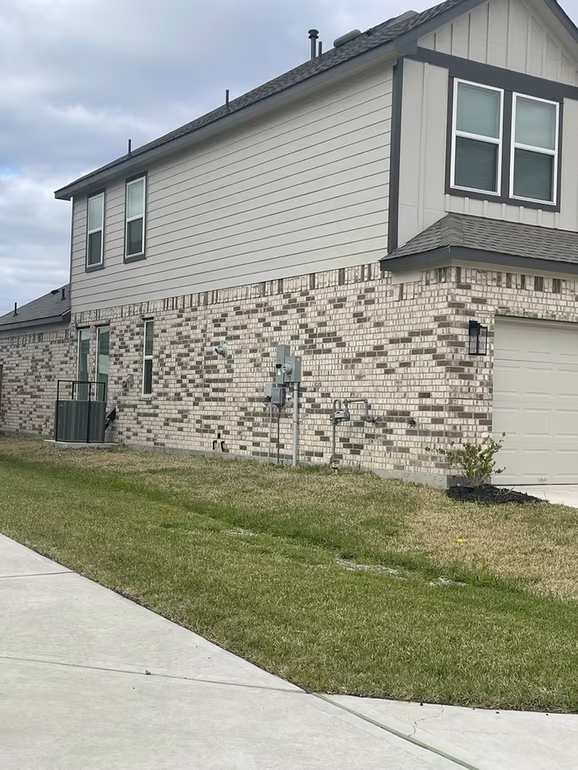Photo 4 of 615 Providence View Trail, Rosharon, TX