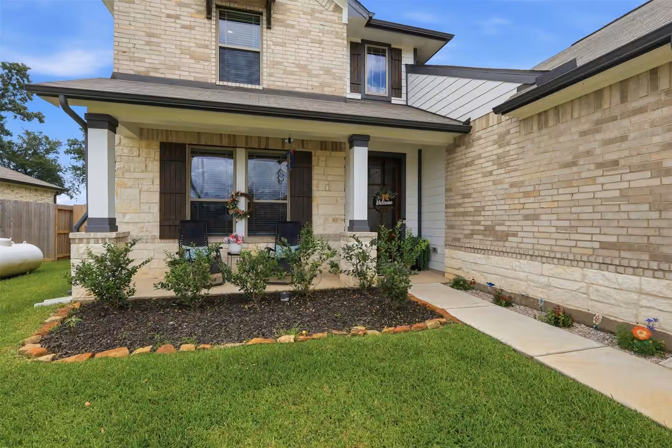 Photo 4 of 6310 Fawn Path Drive, Conroe, TX