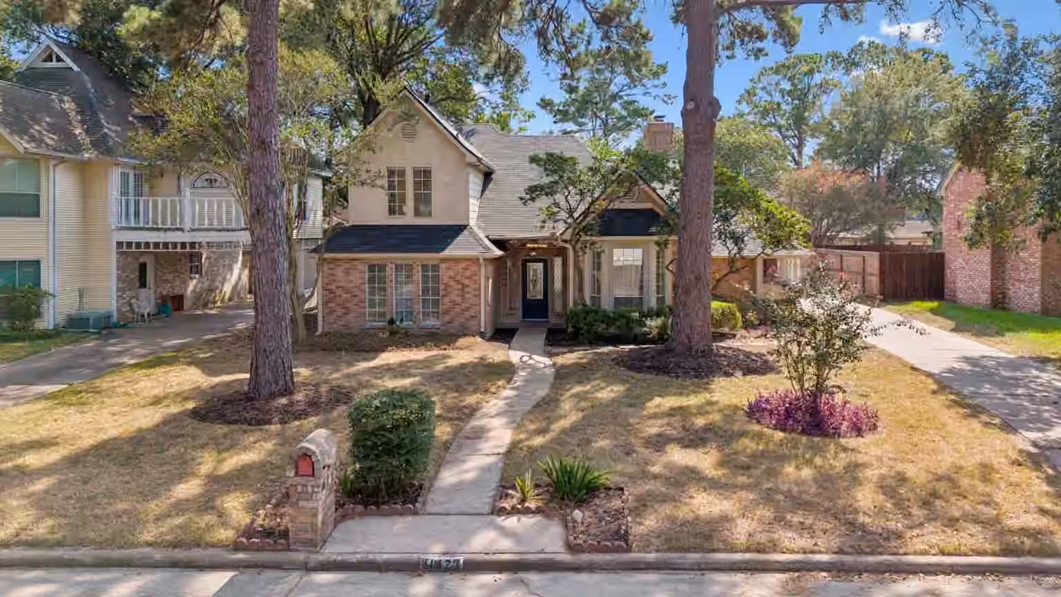 Photo 2 of 11423 Canyon Trail Drive, Houston, TX
