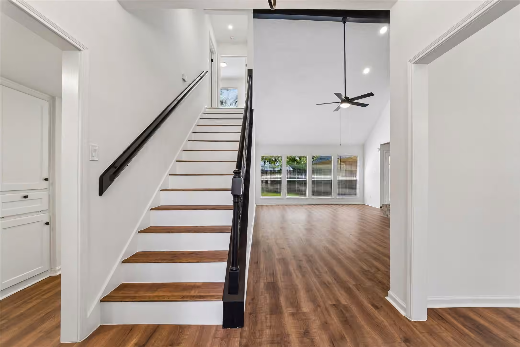 Photo 4 of 11423 Canyon Trail Drive, Houston, TX