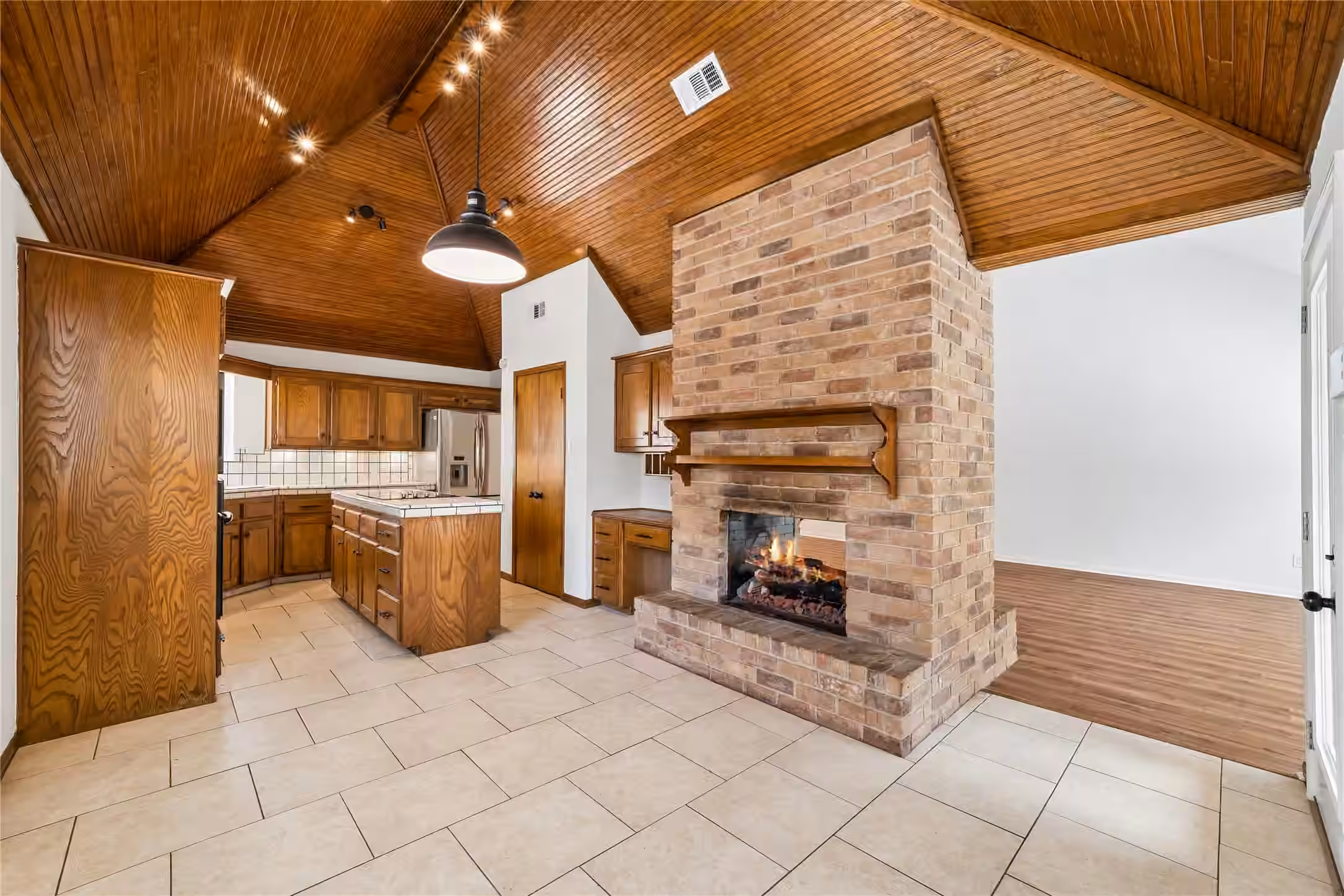 Photo 7 of 11423 Canyon Trail Drive, Houston, TX