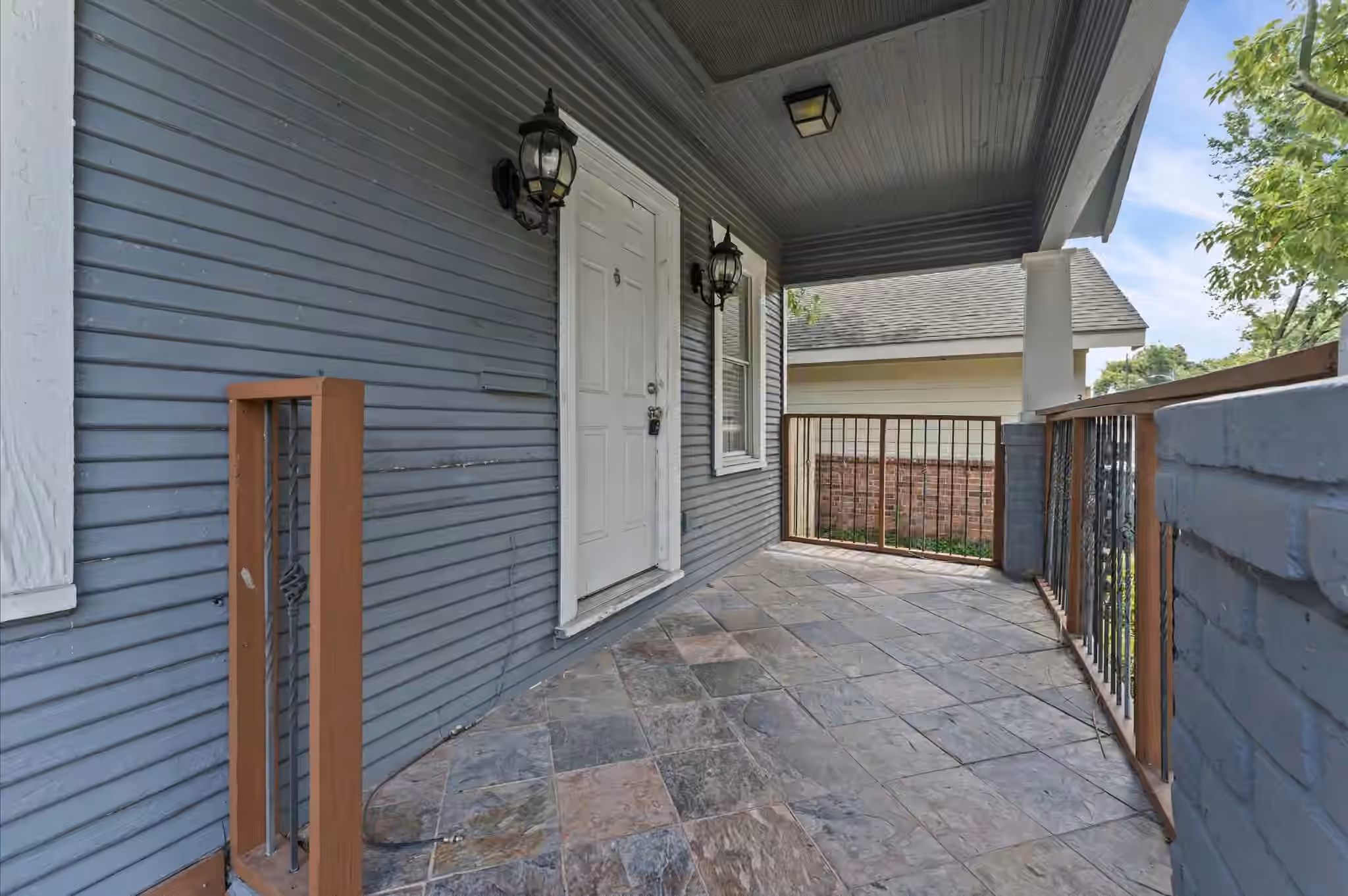 Photo 4 of 6714 Schuller Road, Houston, TX