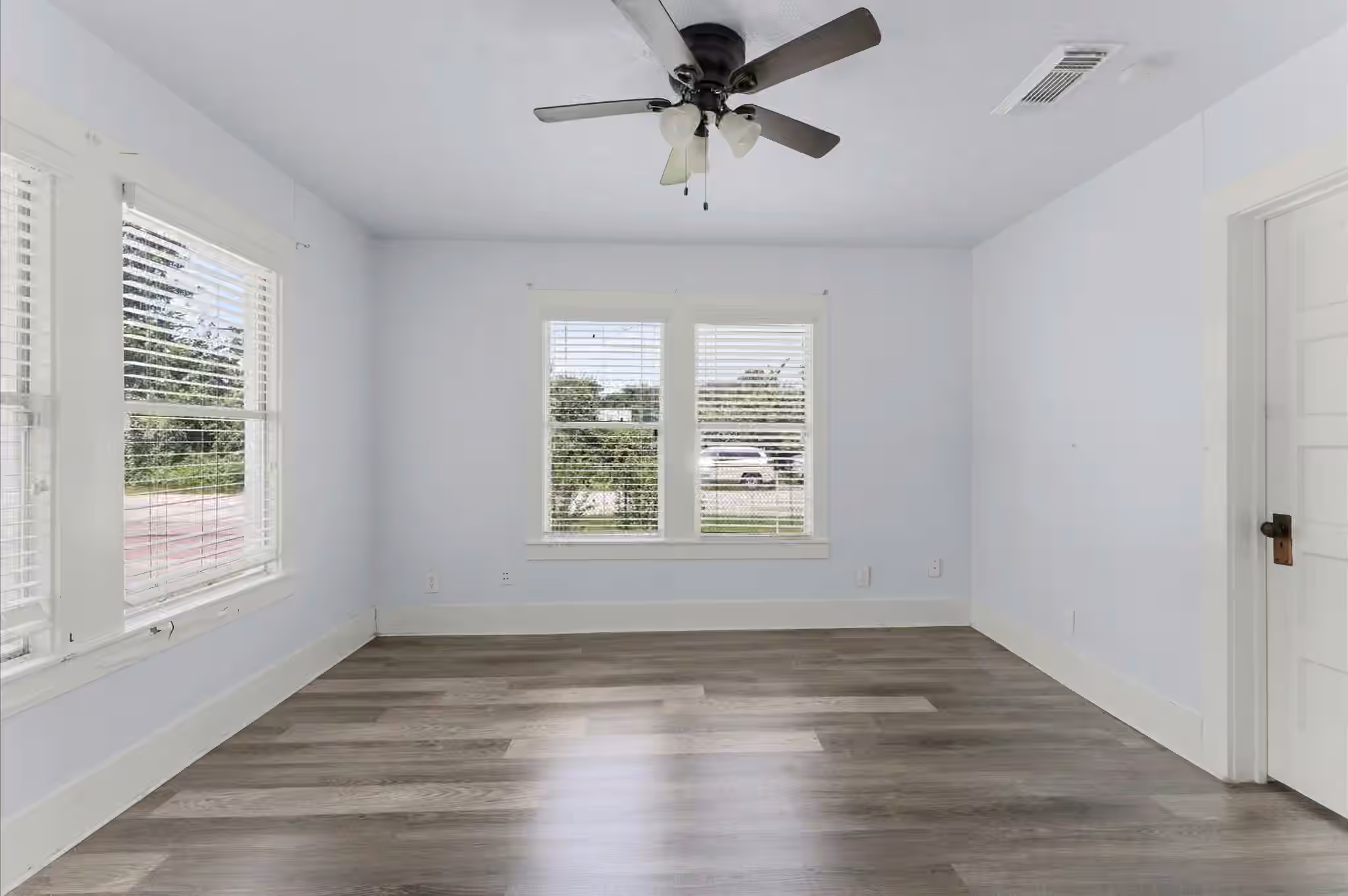 Photo 7 of 6714 Schuller Road, Houston, TX