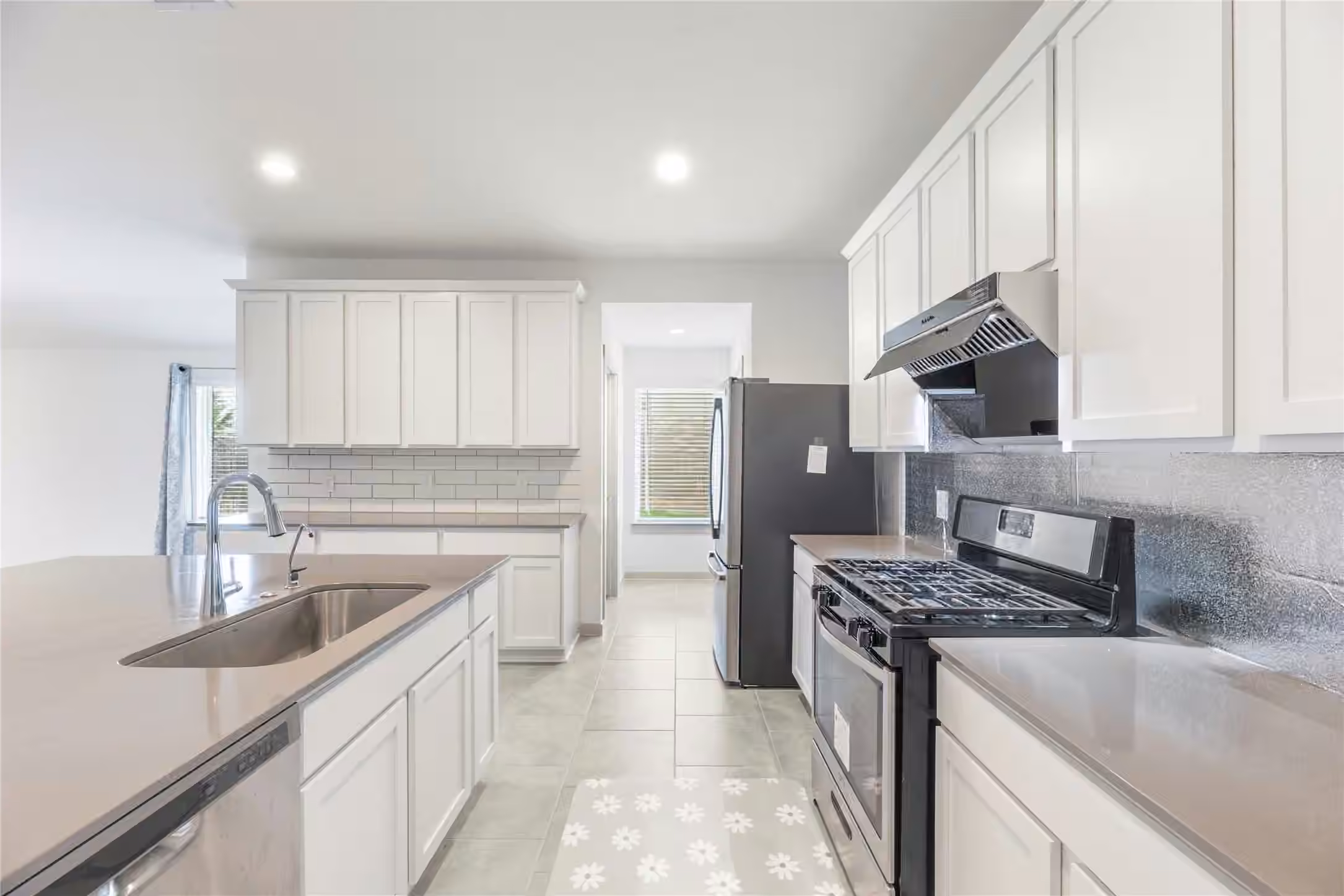 Photo 6 of 28955 Yachting Point Lane, Katy, TX