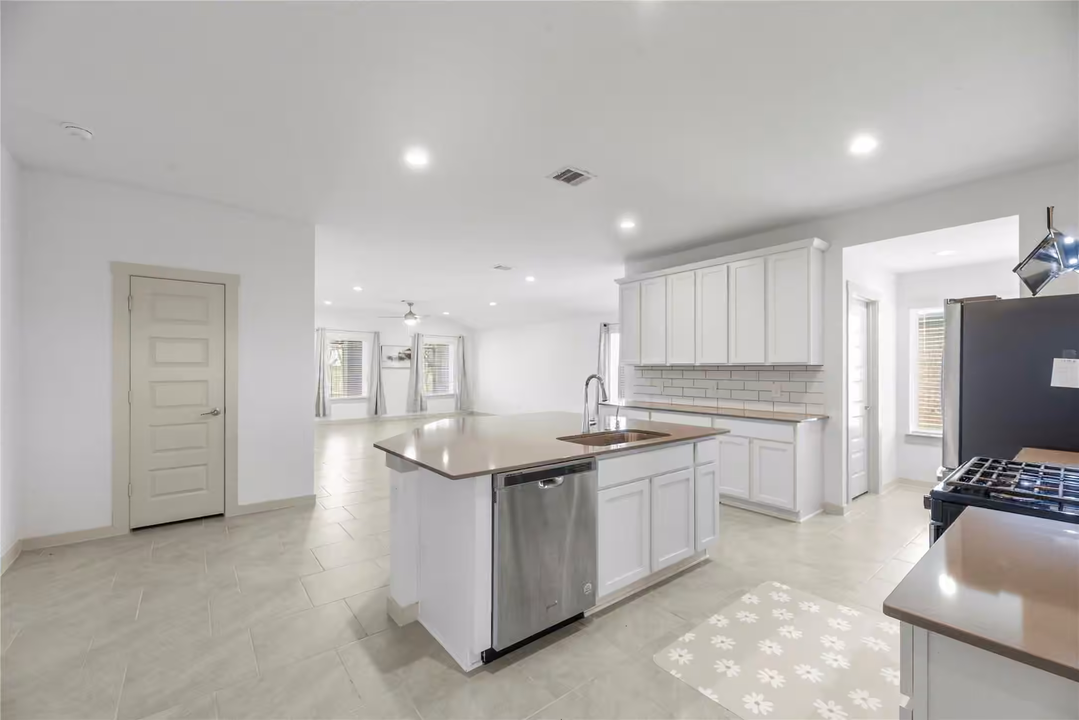 Photo 7 of 28955 Yachting Point Lane, Katy, TX