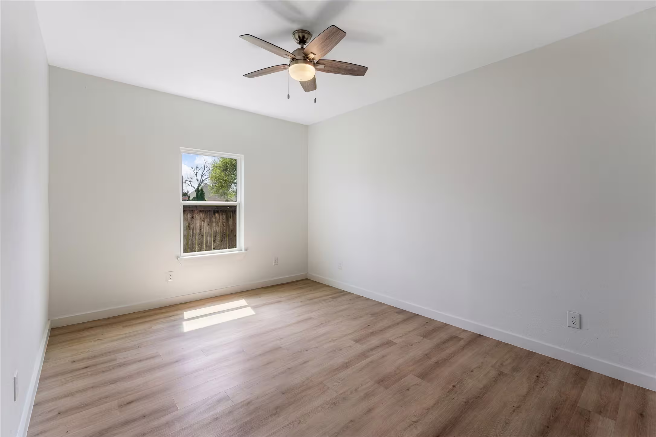 Photo 7 of 6441 De Priest Street, Houston, TX