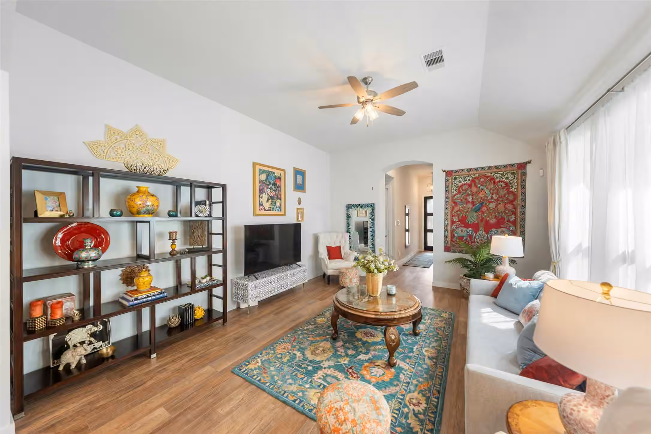 Photo 5 of 555 Chestnut Reef Court, Conroe, TX