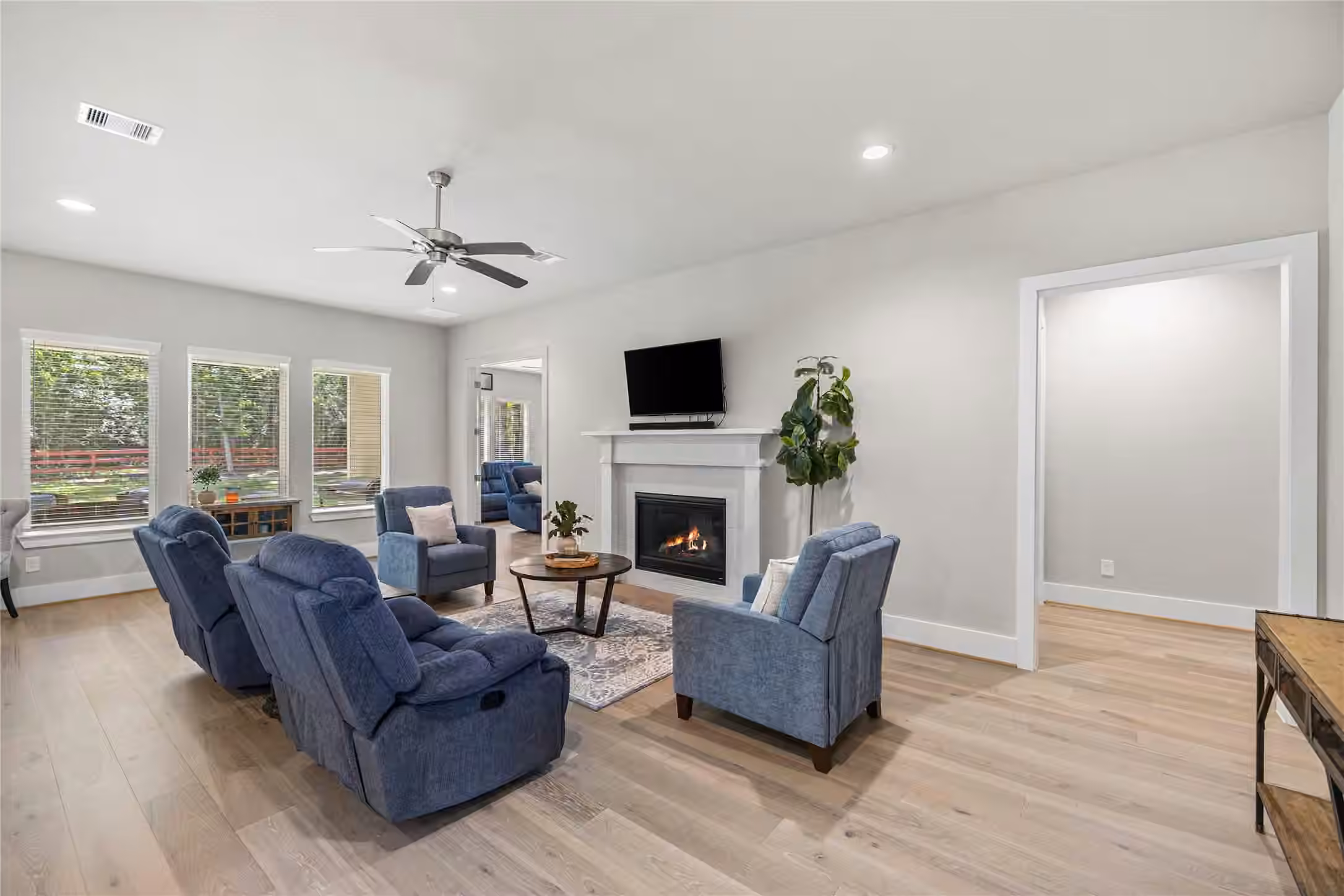 Photo 3 of 8927 Catamaran Way, Montgomery, TX
