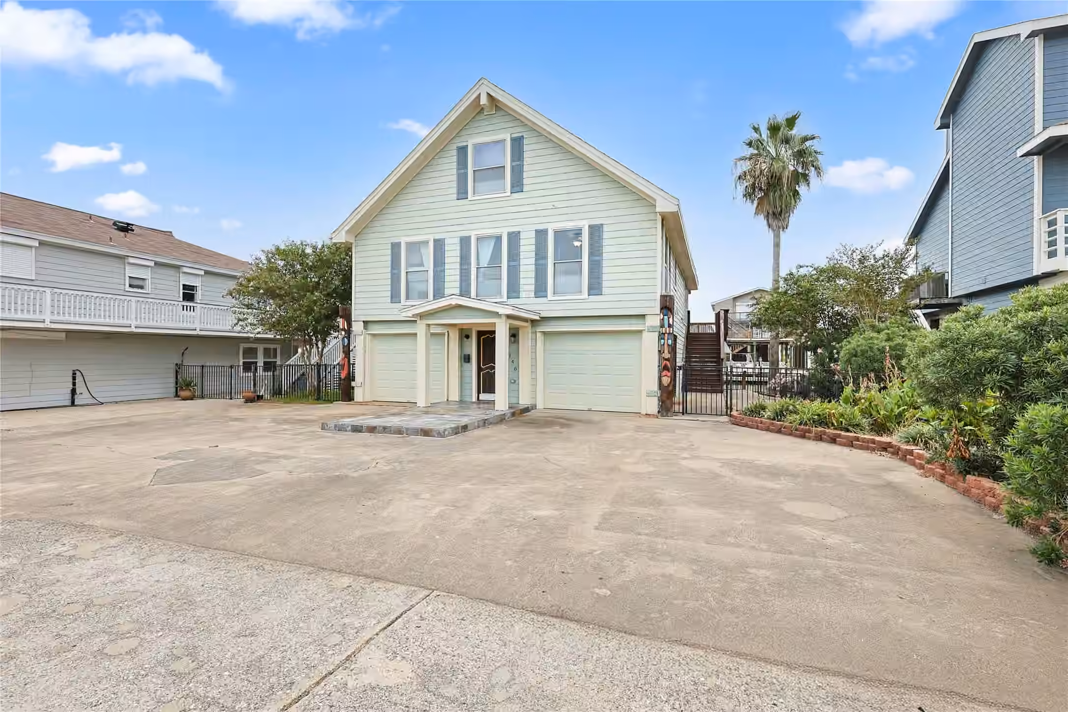 Photo 2 of 146 Tamana Drive, Galveston, TX