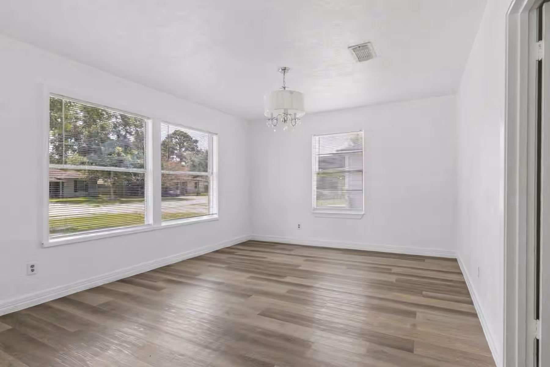 Photo 7 of 1408 Scarborough Lane, Pasadena, TX