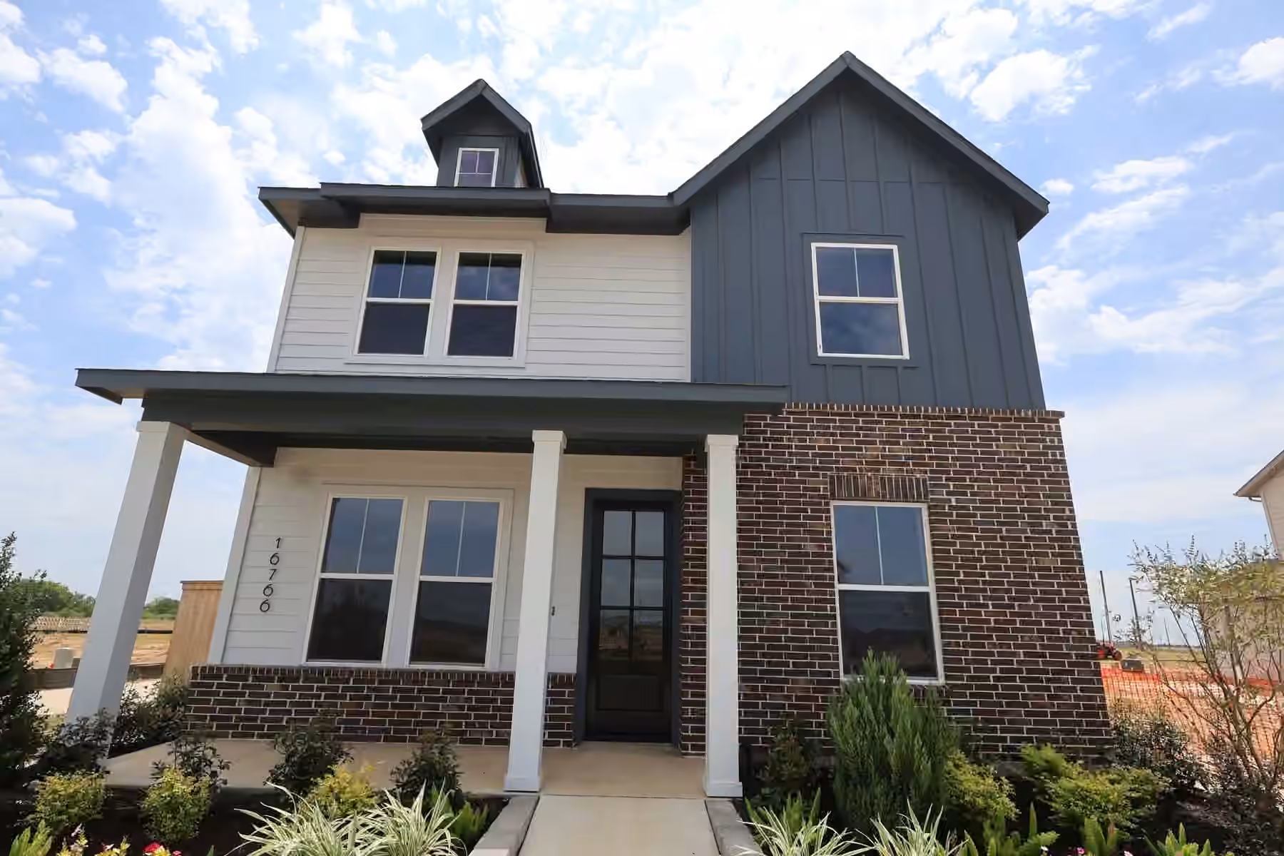 Photo 2 of 16766 Vibrant Avenue, Hockley, TX
