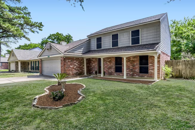 Photo 2 of 10603 Prospect Hill Drive, Houston, TX