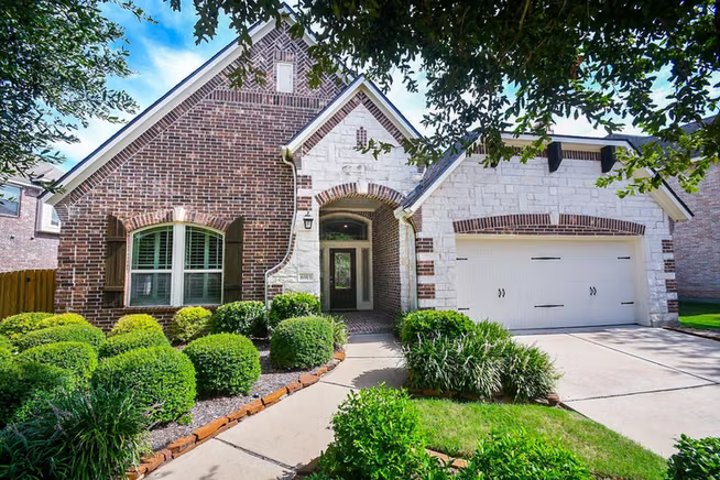 Photo of 6915 Argonne Trail, Sugar Land, TX
