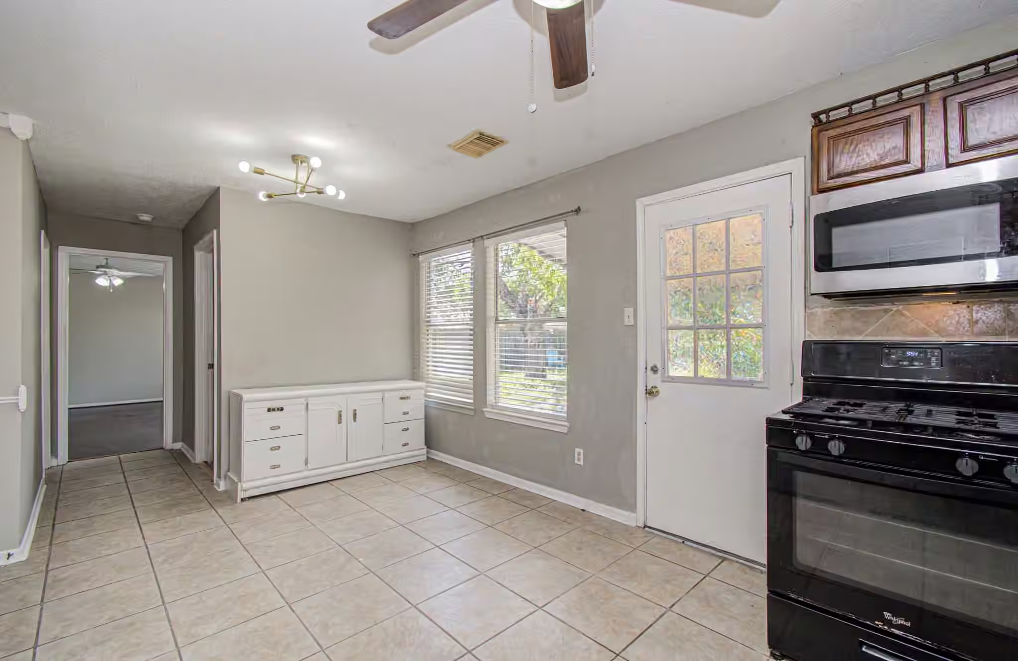Photo 7 of 18419 Willow Moss Drive, Katy, TX