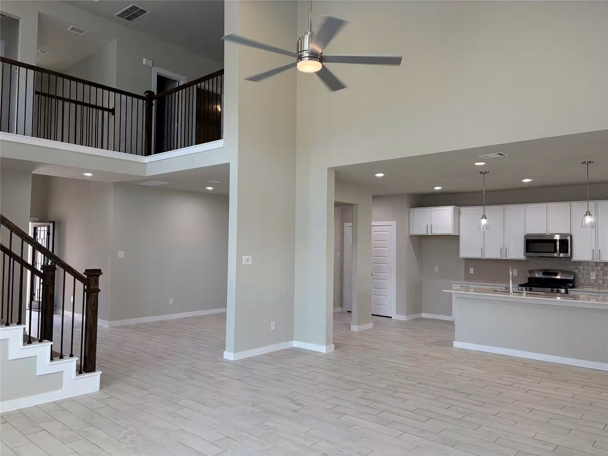 Photo 4 of 2939 Solitude Pine Lane, Katy, TX