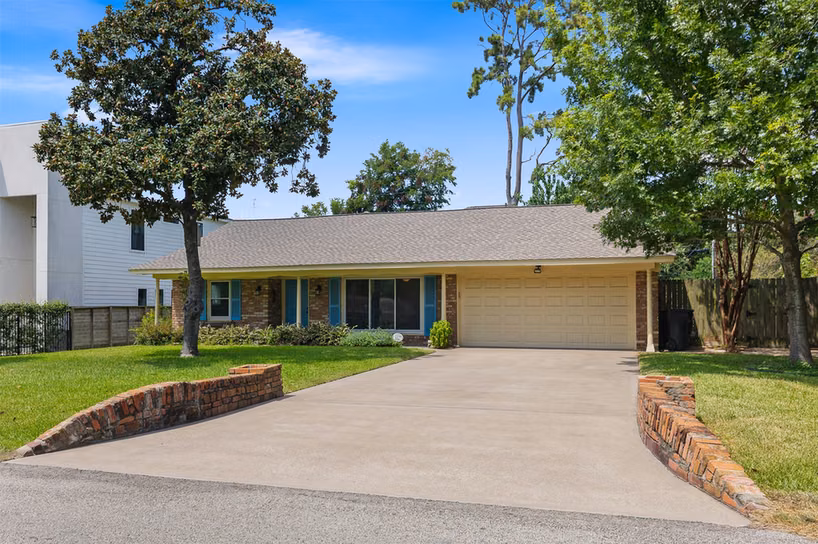 Photo of 1427 Adkins Road, Houston, TX