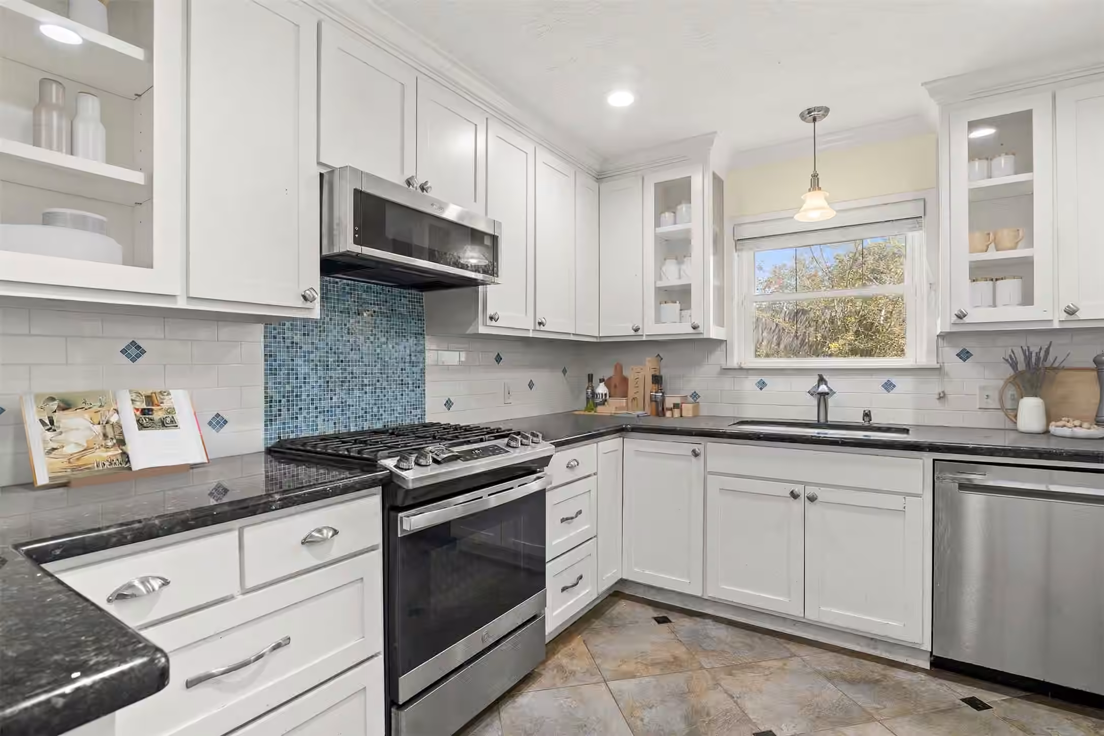 Photo 2 of 1427 Adkins Road, Houston, TX