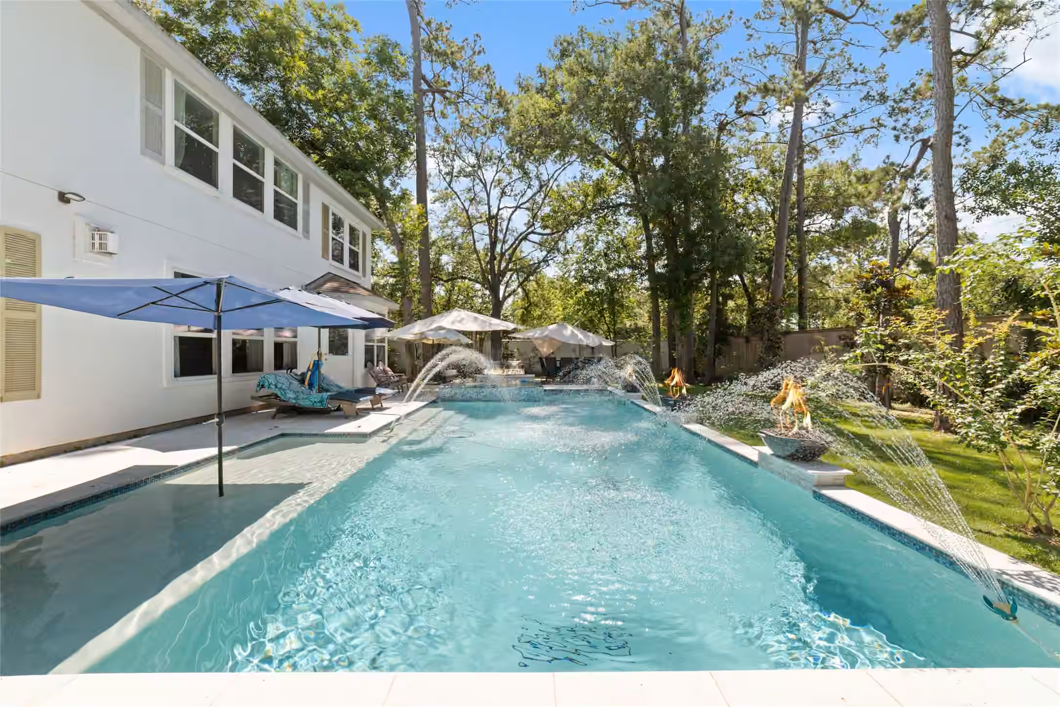 Photo of 335 Voss Road, Houston, TX 77024
