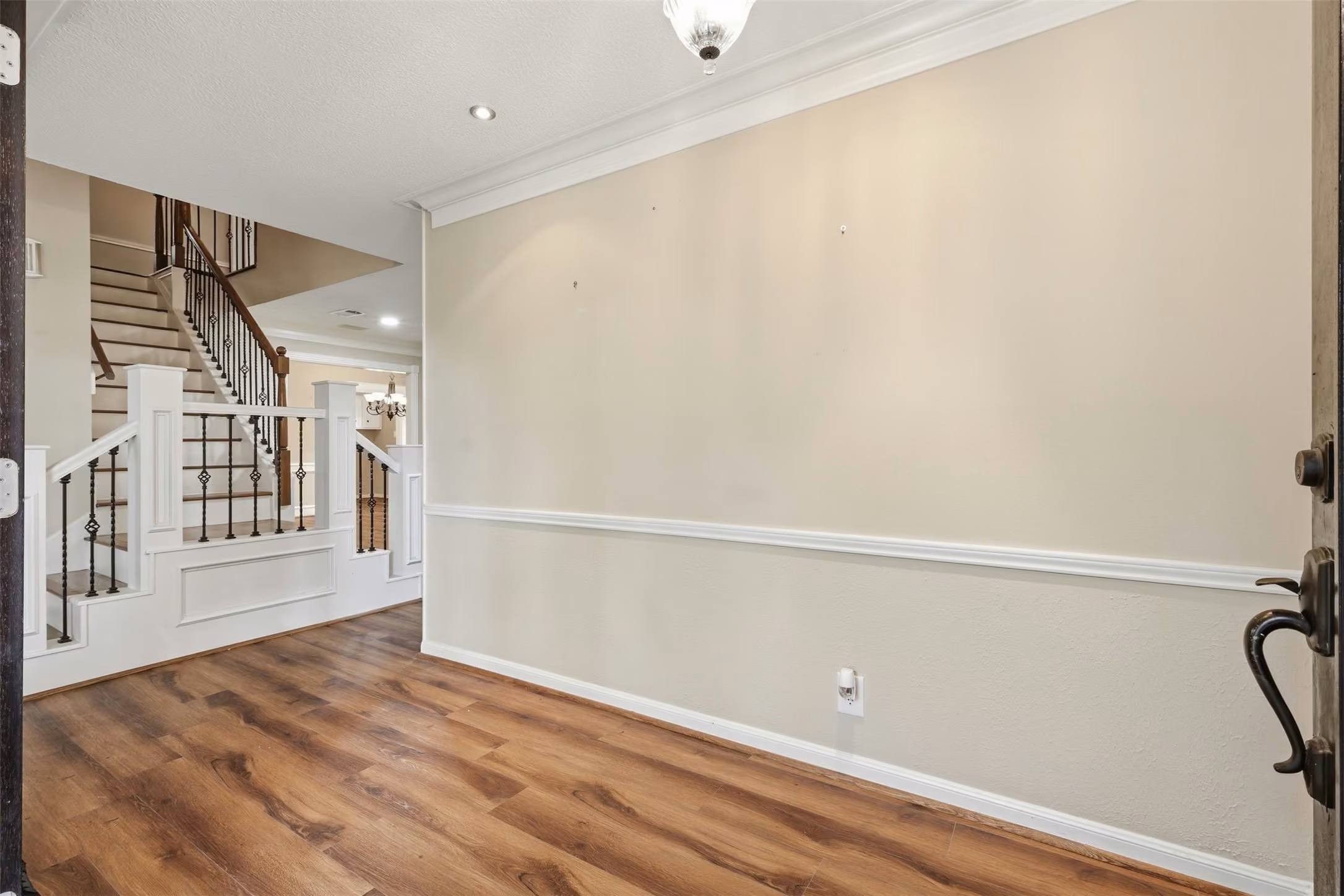 Photo 7 of 8310 Mentmore Drive, Spring, TX