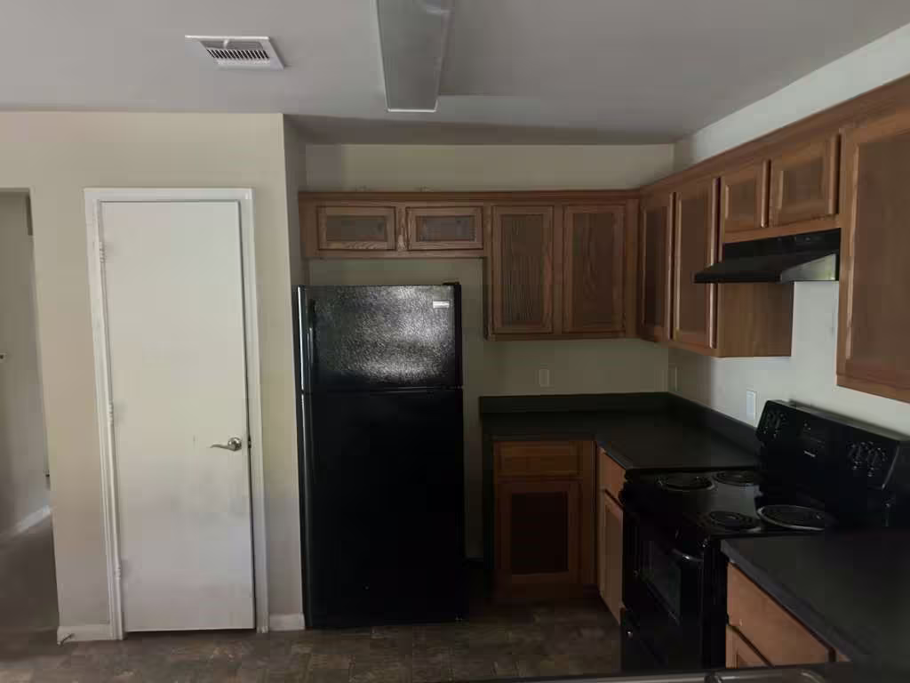 Photo 5 of 405 Mary Avenue, Huntsville, TX