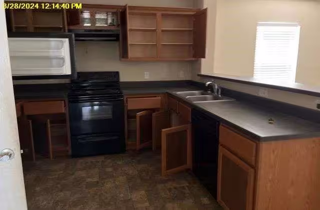 Photo 6 of 405 Mary Avenue, Huntsville, TX