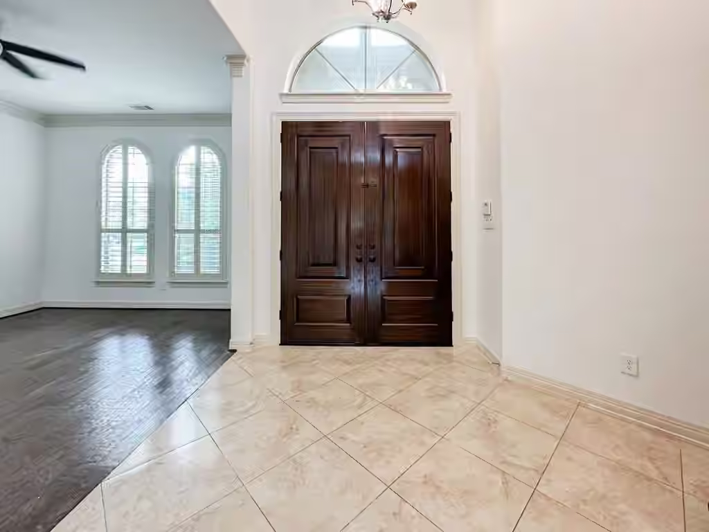 Photo 6 of 14 Spincaster Dr, Spring, TX