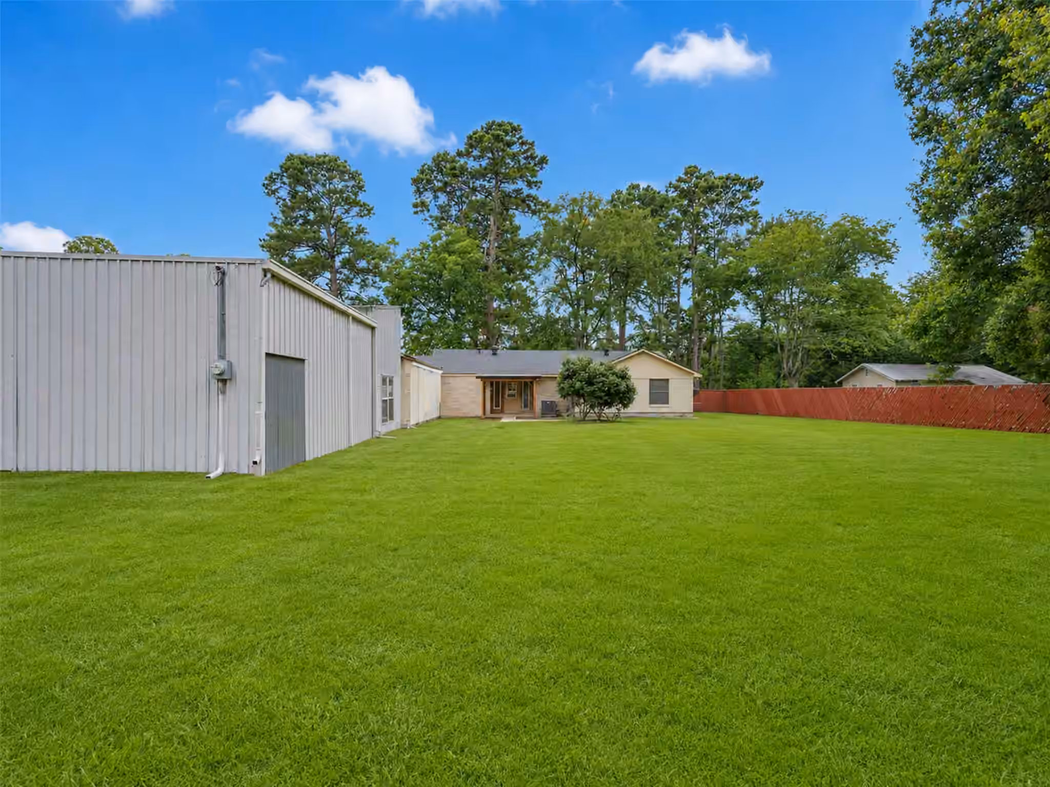 Photo 6 of 651 County Road 319, Cleveland, TX