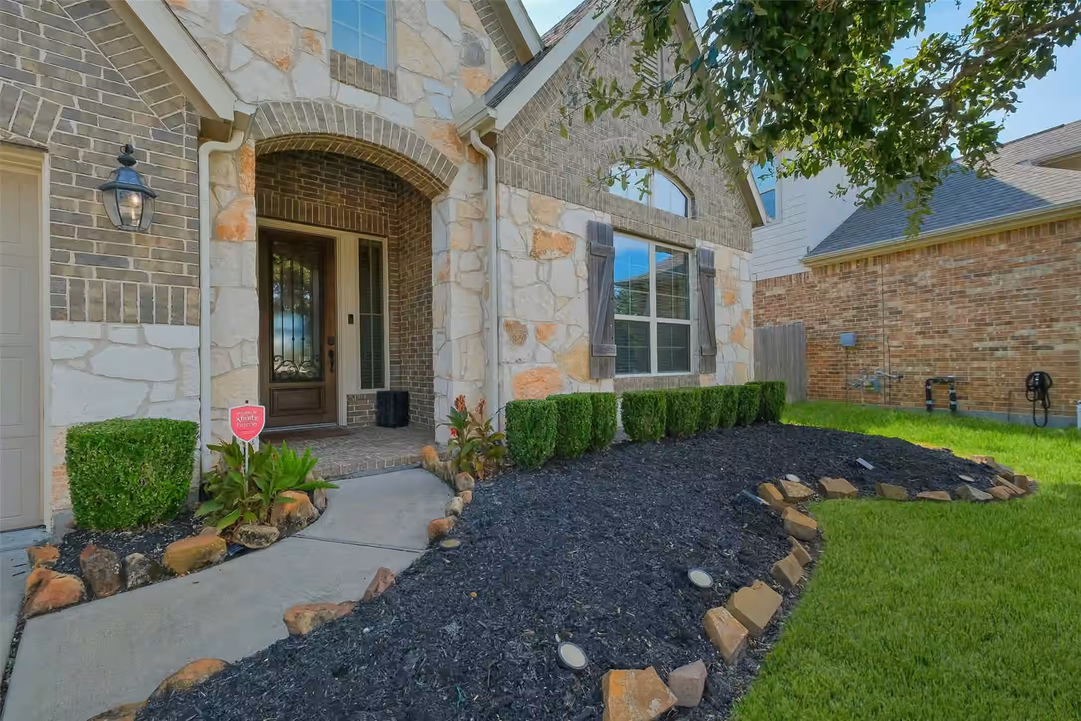 Photo 4 of 8111 Foster Gate Court, Richmond, TX