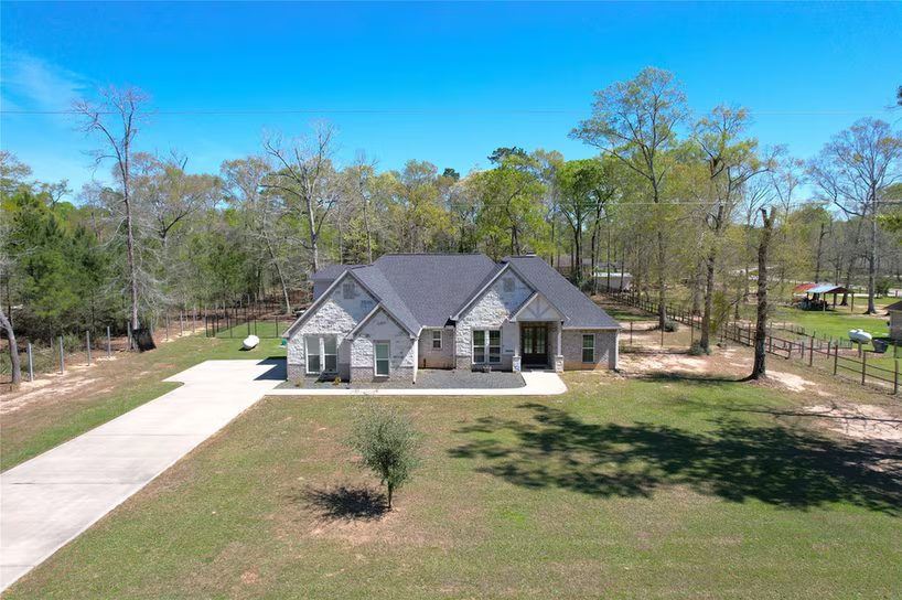 Photo 4 of 7815 Timber Switch Road, Cleveland, TX