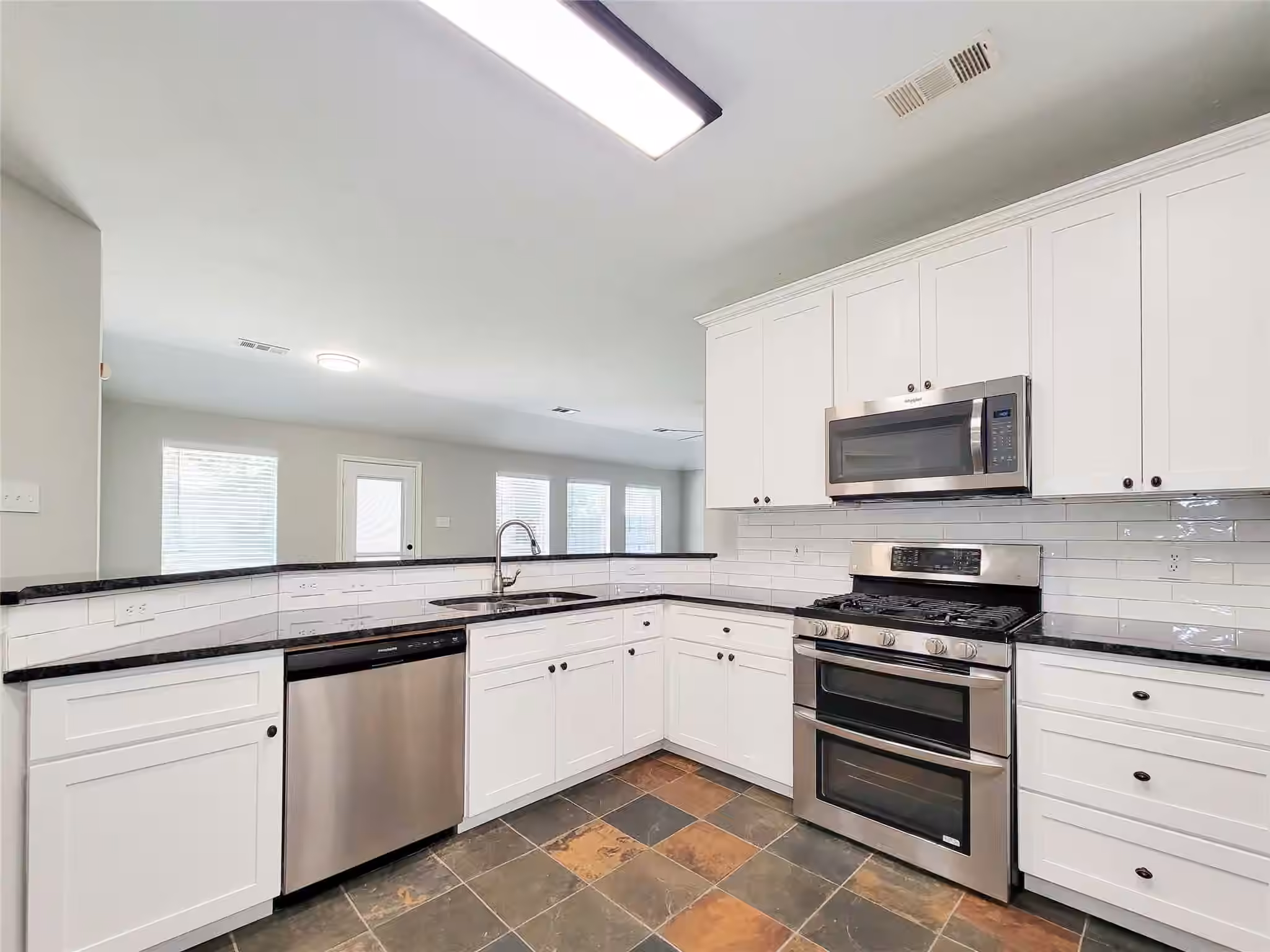 Photo 6 of 18214 Arbormont Drive, Cypress, TX