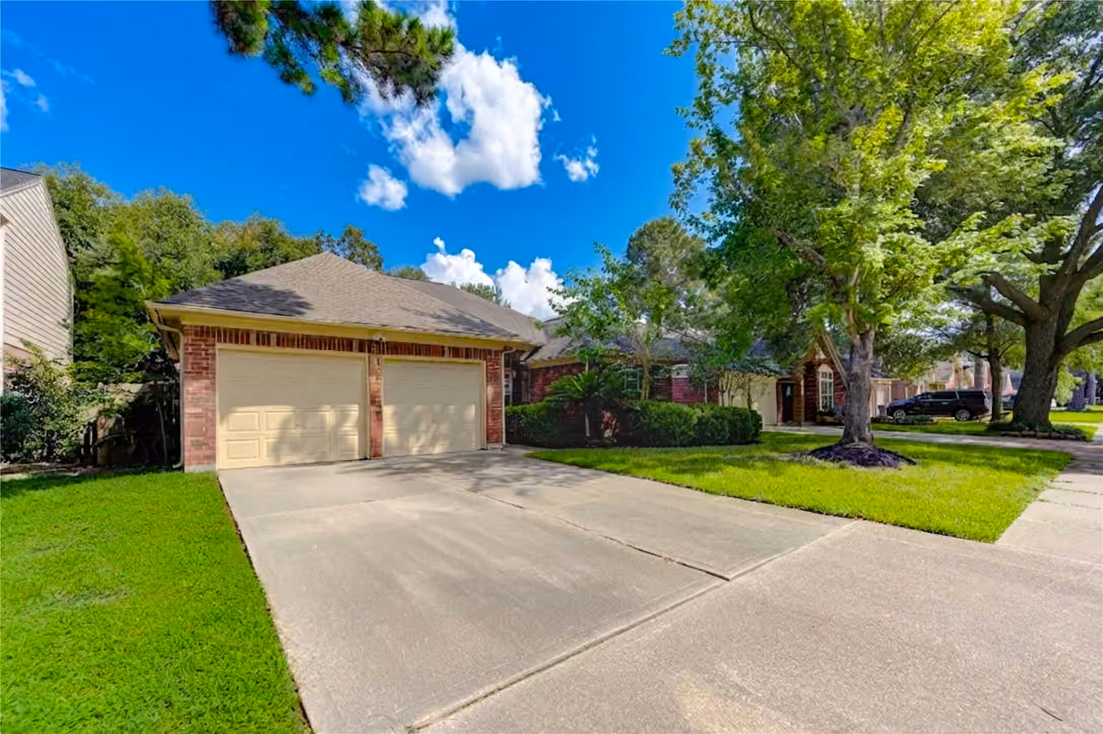 Photo 2 of 7830 Shangrila Lane, Houston, TX