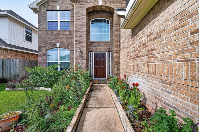 Photo 3 of 24615 Lakecrest Pine Trail, Katy, TX