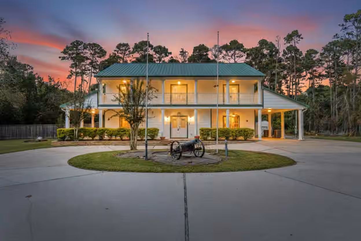 Photo 5 of 7316 Pine Drive, Alvin, TX