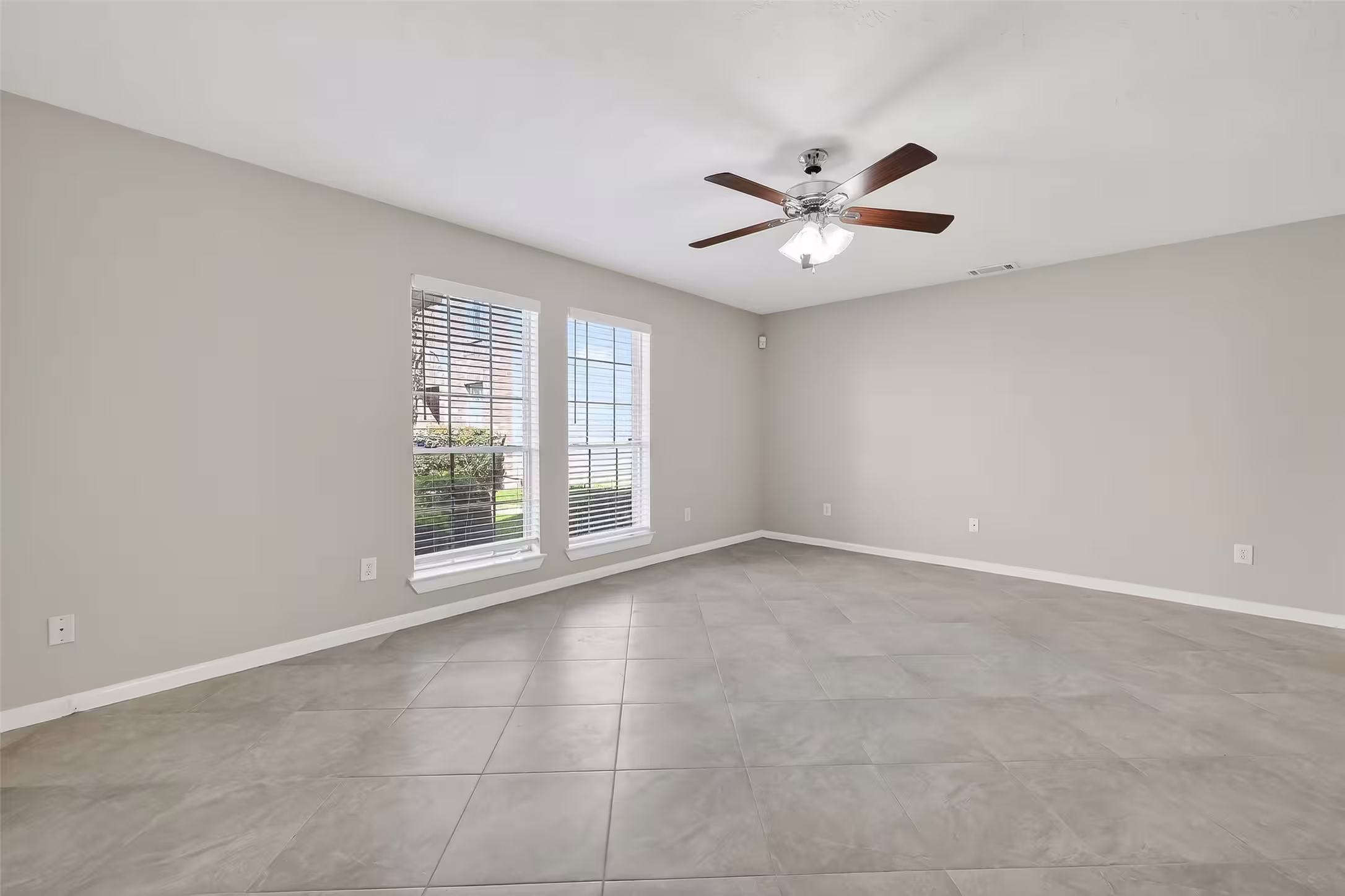 Photo 5 of 11735 Alief Clodine Road 36, Houston, TX