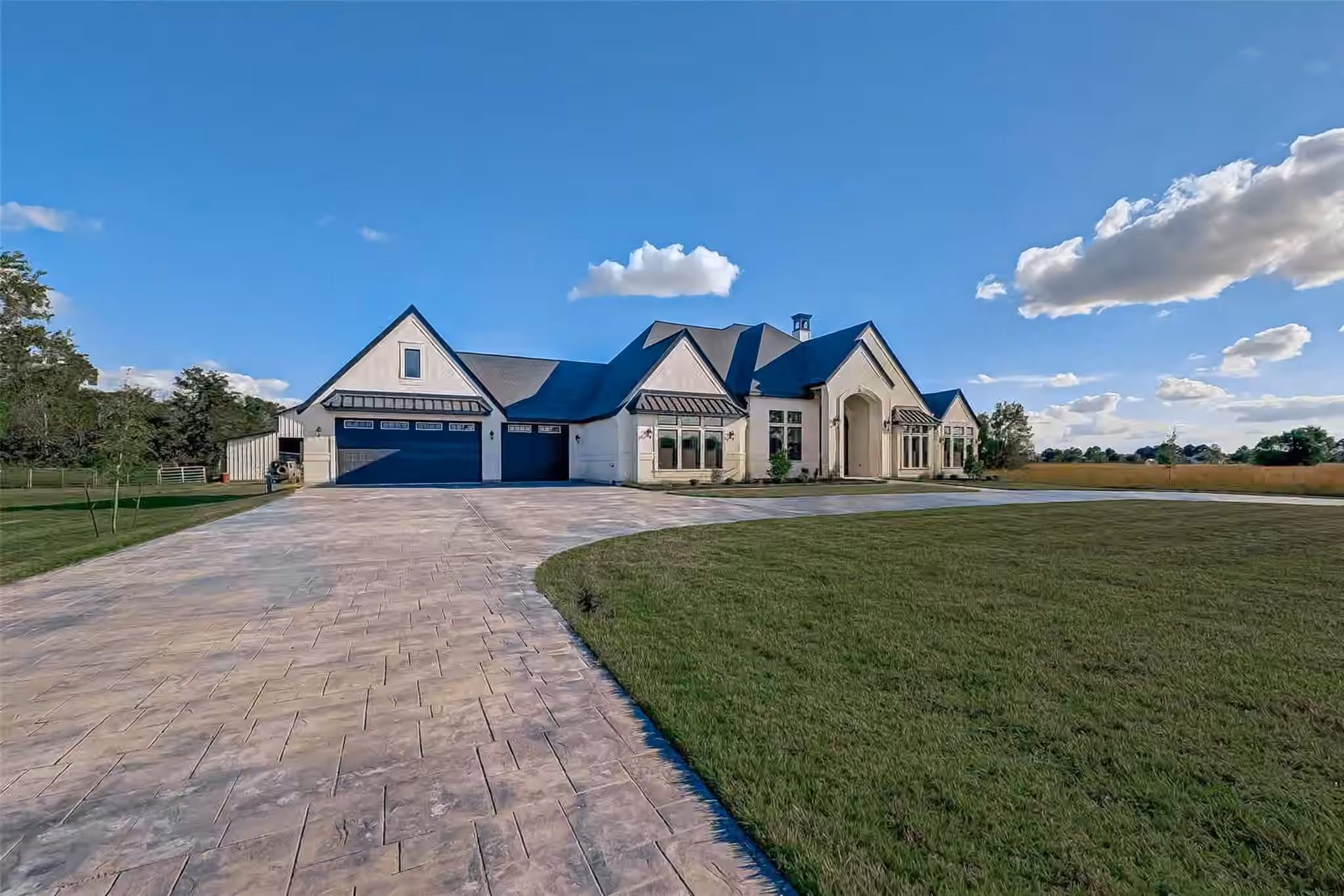 Photo 4 of 4821 Walters Road, Richmond, TX