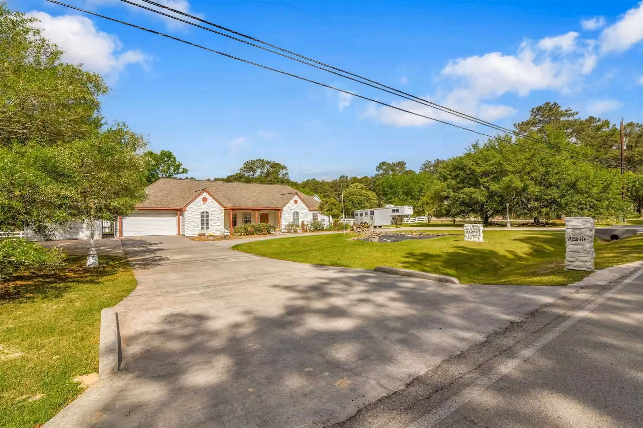 Photo 4 of 22210 Timber Ridge Drive, Magnolia, TX